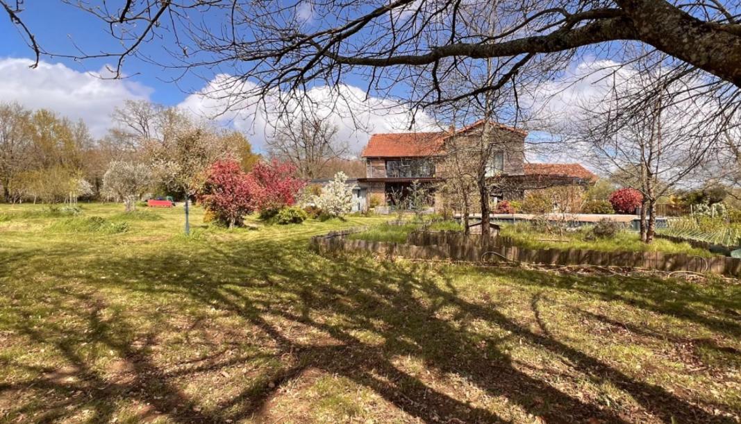 Relais De La Brande Bed and Breakfast Saint-Gourson Εξωτερικό φωτογραφία