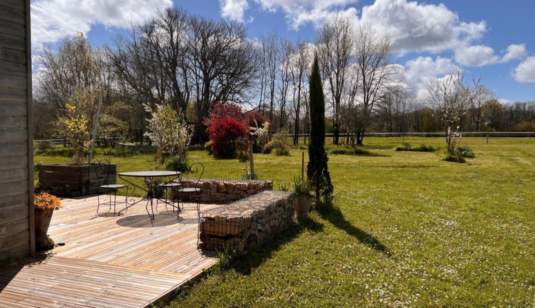Relais De La Brande Bed and Breakfast Saint-Gourson Εξωτερικό φωτογραφία